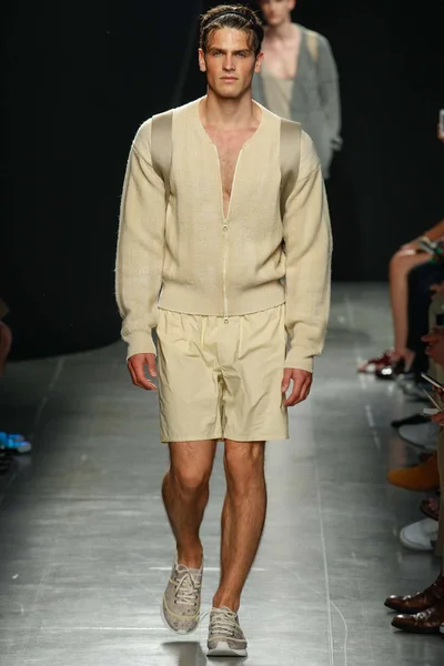 Look 31